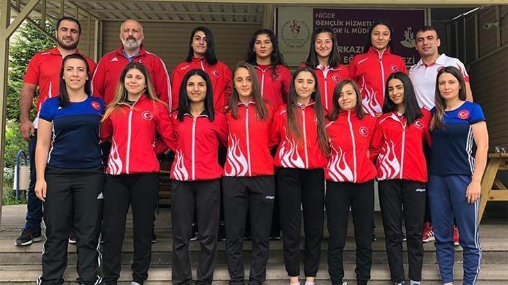 Derya Nur Karaduman ve Zozan Akar yarı finalde
