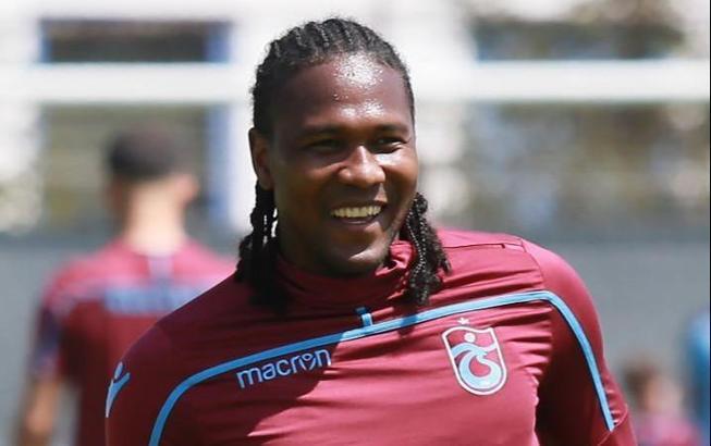 Göztepe'den Rodallega bombası