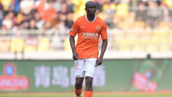 Galatasaray'dan Stephane Mbia sürprizi!