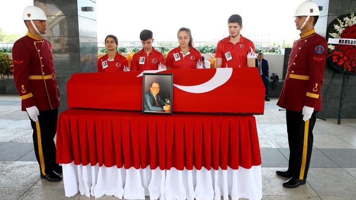 Yücel Seçkiner'e son görev