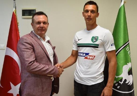 Denizlispor'da Stackhowiak imzaladı