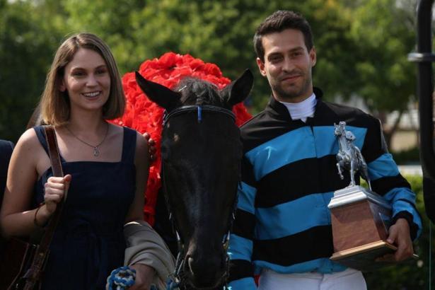Farah Zeynep Abdullah ve Ekin Koç bugün Veliefendi'de