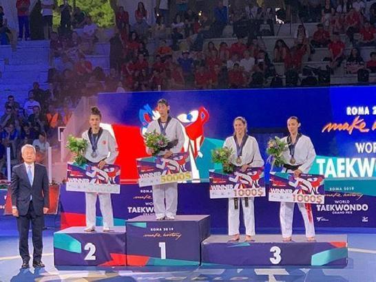Tekvando Grand Prix'inde Hatice Kübra'dan gümüş madalya
