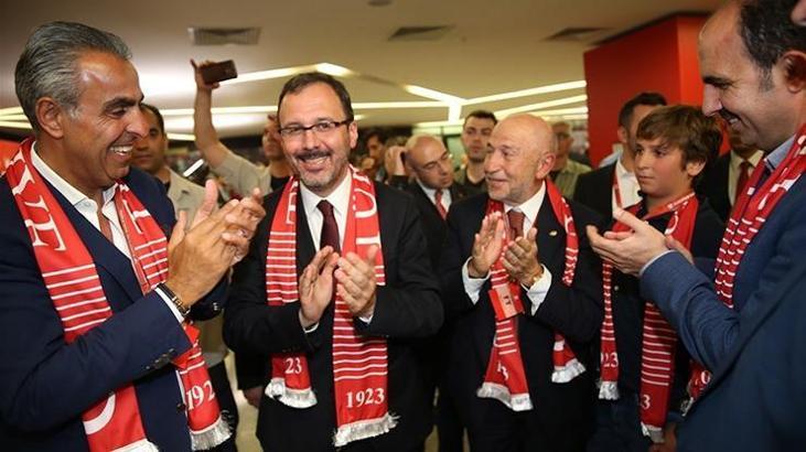 Kasapoğlu, İzlanda'ya gitti