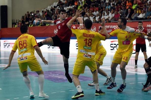 Hentbol Milli Takımı, Makedonya'ya 26-25 yenildi