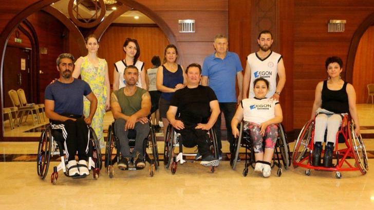 Ortotek Gaziler Ampute Spor Kulübünün oyuncuları, Ankara'da törenle karşılandı