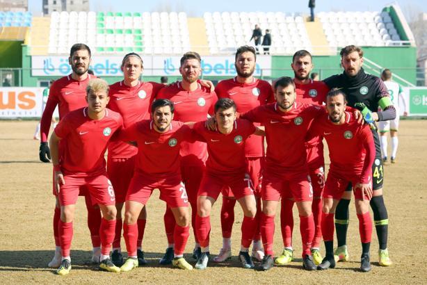 Sivas Belediyespor'da gol yükünü Emrah sırtladı
