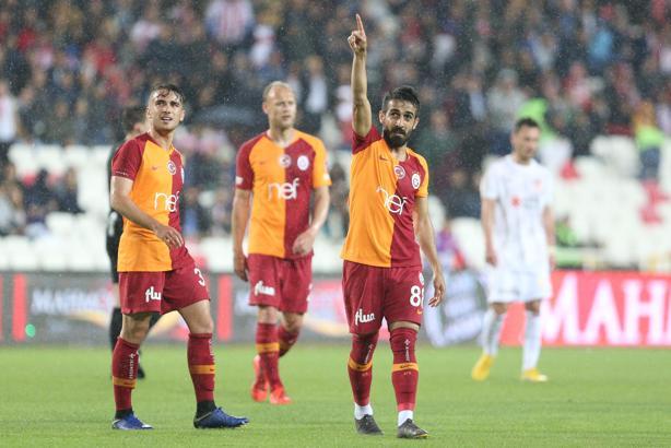Muğdat Çelik'e Denizli talip