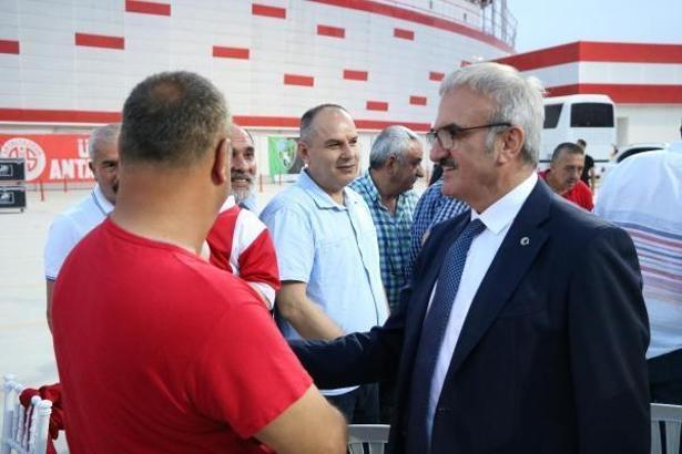 Antalyaspor taraftarı iftarda buluştu