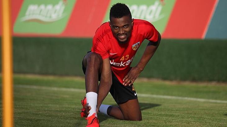 Kayserispor Mensah için teklif yaptı