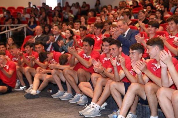 Şampiyonlar Dokuz Eylül'de bir arada
