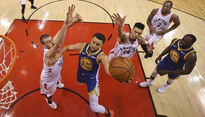 Toronto Raptors - Golden State Warriors NBA Finali'nde heyecan sürüyor