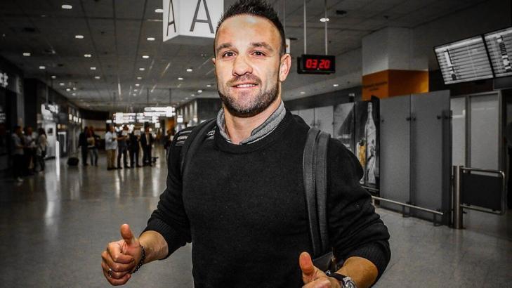Fenerbahçe'den ayrılan Mathieu Valbuena Atina'ya geldi!
