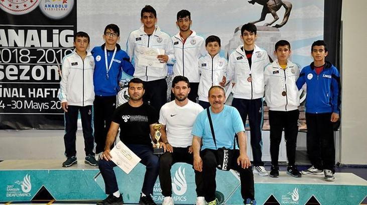 Osmaniye Güreş Takımı 3. oldu