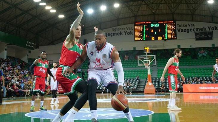 Bahçeşehir Koleji: 74 - Pınar Karşıyaka: 62