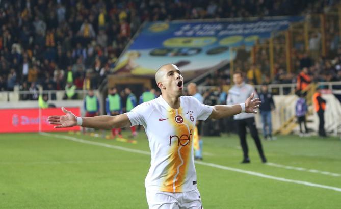 Galatasaray kanattan vuracak