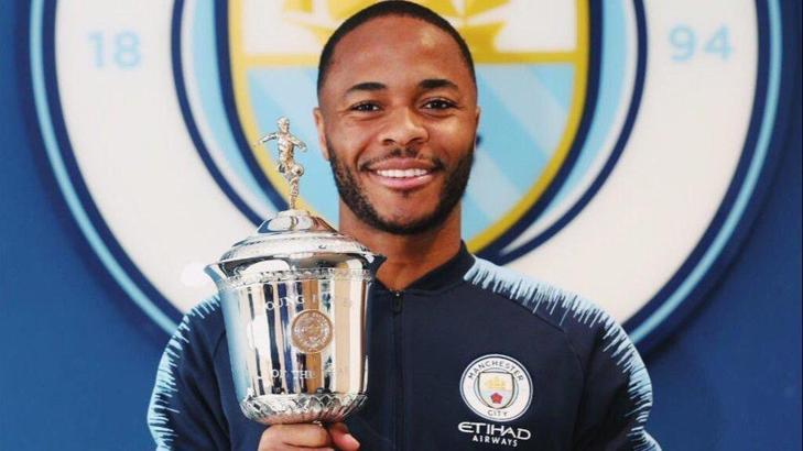 Manchester City'nin yıldızı Raheem Sterling'e büyük onur!