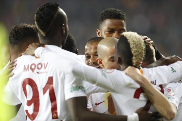Galatasaray'da parola 6 final!