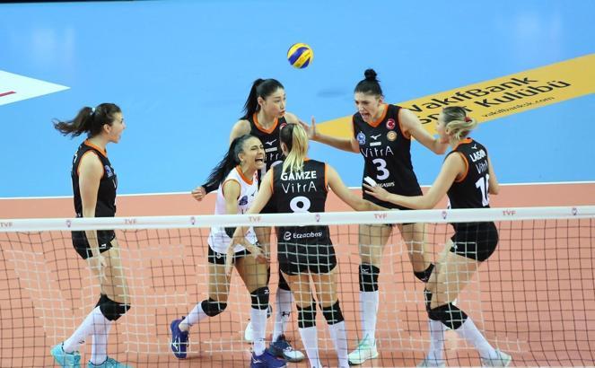Final serisinde ilk maç Eczacıbaşı VitrA'nın