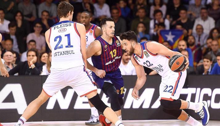 EuroLeague Play-Off tarihinin en farkı ikinci galibiyeti Anadolu Efes'ten