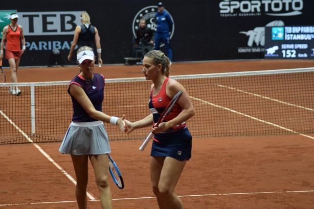 Timea Babos-Kristina Mladenovic ikilisi finalde
