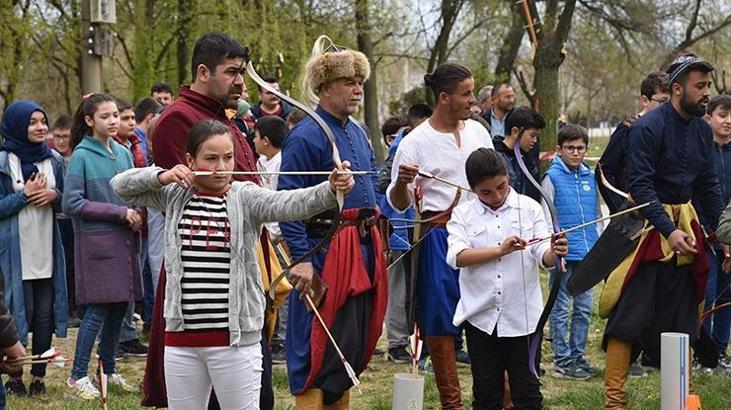 Dursunbey Belediyesi Geleneksel Türk Okçuluğu Kursları Finali Yapıldı