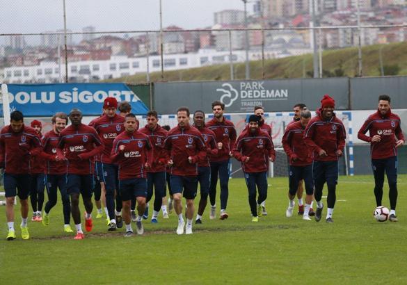 Trabzonspor, Fenerbahçe maçı hazırlıklarına başladı