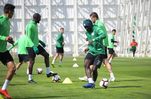 Atiker Konyaspor gol çalıştı