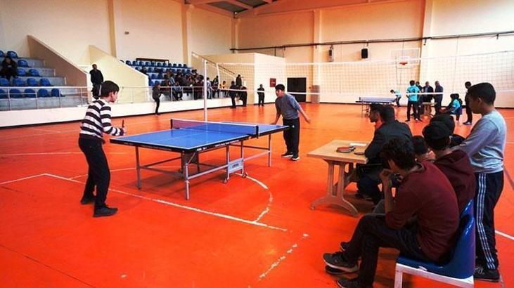 Sarıgöl'de Masa Tenisi Turnuvası düzenlendi