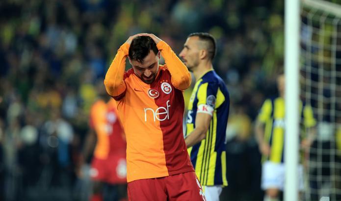 Galatasaraylı Sinan Gümüş'e büyük tepki! Kadro dışı...
