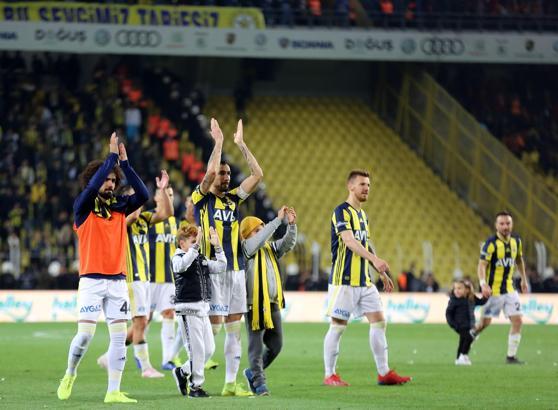 Fenerbahçe yine geri döndü