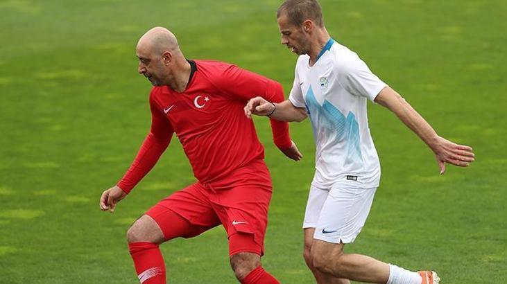 Türkiye ve Slovenya Futbol Federasyonları dostluk maçı oynadı