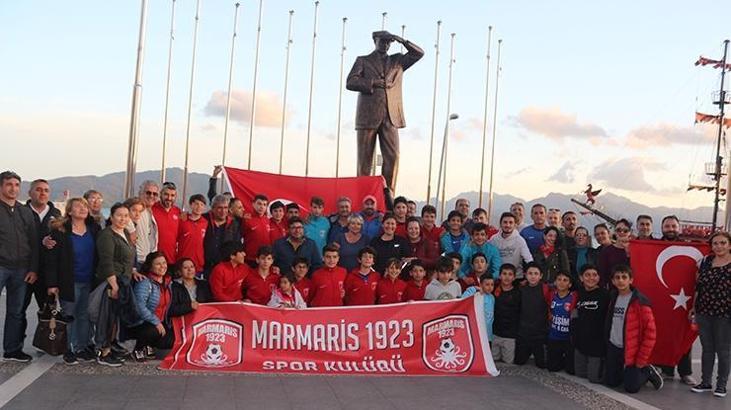 Sponsorsuz girdikleri turnuvada şampiyon oldular