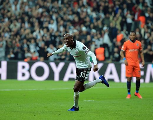 Atiba Hutchinson: İlk yarıda bulduğumuz gol...