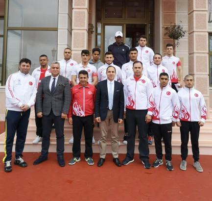Boks Milli Takımı Sırbistan'da