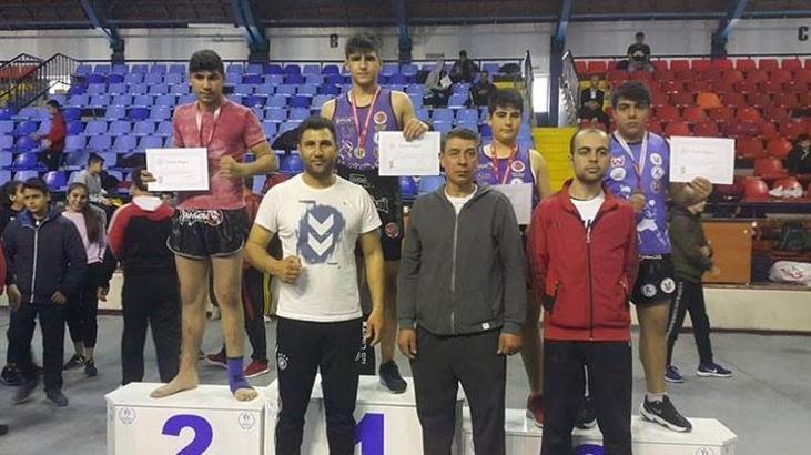 Muaythaiciler Kütahya'dan madalyalarla döndü