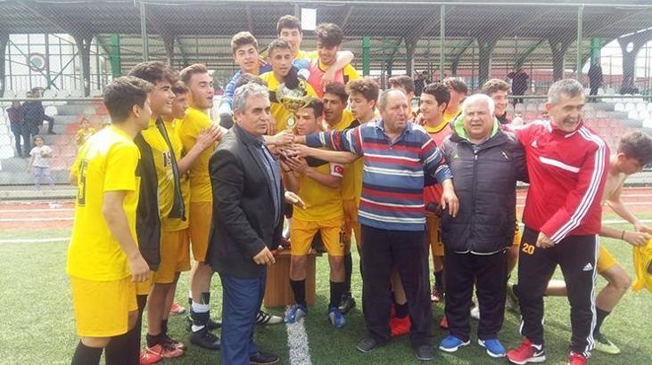Kocasinan Şimşekspor şampiyon oldu