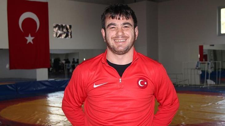 Murat Gençtürk: 42 sporcumuzla günde çift antrenman yapıyoruz