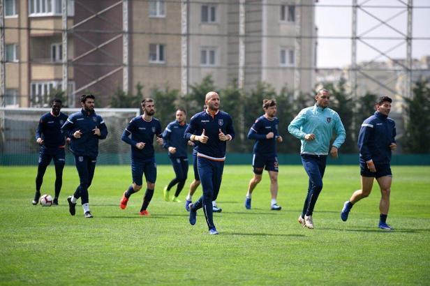 Medipol Başakşehir, Beşiktaş hazırlıklarına ara vermeden başladı