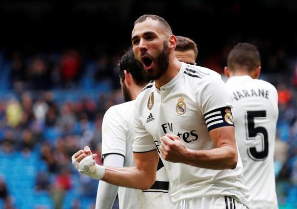 Fransız golcü Benzema, Real Madrid'i sırtladı!