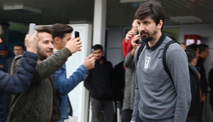 Beşiktaş'ta Tolga Zengin'den personele maddi destek