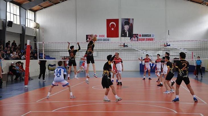 Simav'da voleybol heyecanı