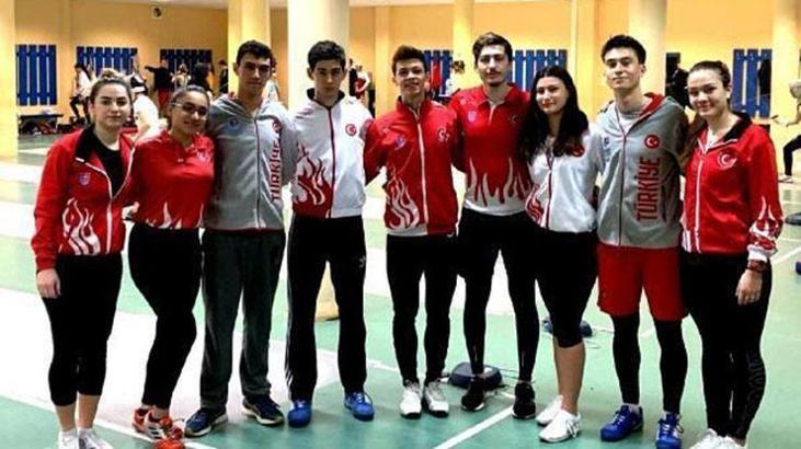Genç eskrimciler Polonya'da