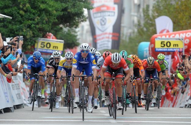 TUR'un pedalları Turkcell'le dönecek