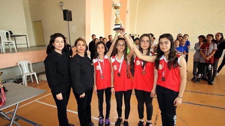 Badmintonda çifte birincilik