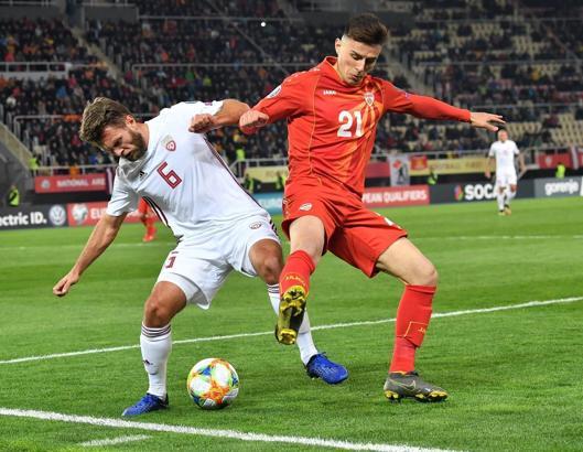 Tare'nin gözü Eljif Elmas'ta!