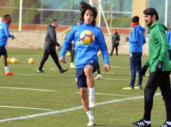 İstikbal Mobilya Kayserisporlu Emre Demir'e milli davet