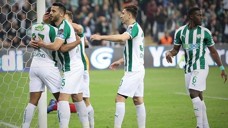 Bursaspor'da 9 oyuncunun sözleşmesi sona eriyor