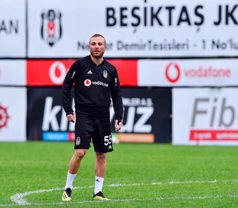 Gökhan Töre pes etmiyor