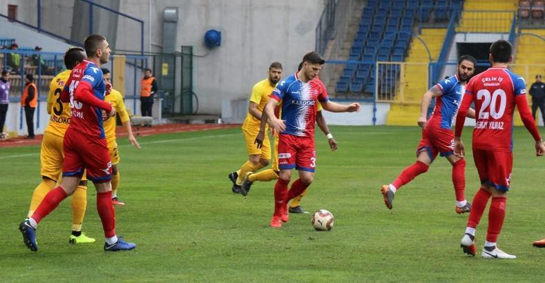 Karabükspor'da iki oyuncuya U18 Milli takımından davet